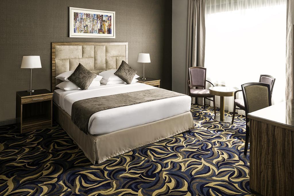 Emirates Plaza Hotel Abu Zabi Zewnętrze zdjęcie